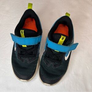 Nike Black and Blue Sneakers with Breathable Mesh Downshifter Size 9C- US